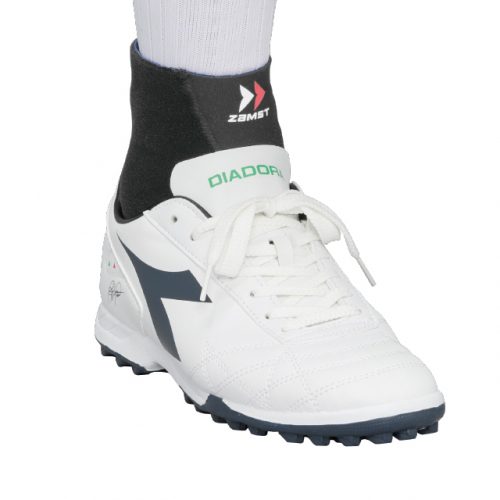Thin and breathable material